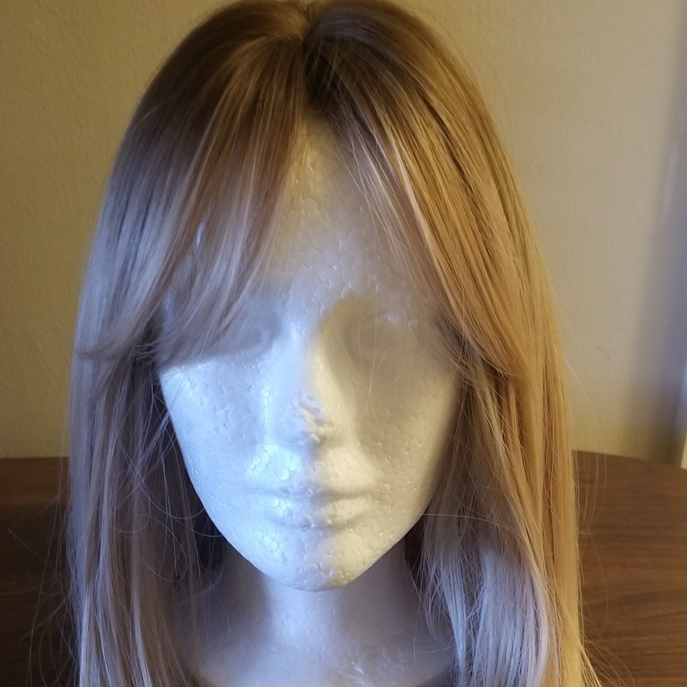 Elegant Brown Women's Wig